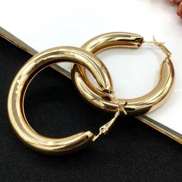 NEW 18K GOLD PUNK HOOP EARRINGS - Picture 3 of 5